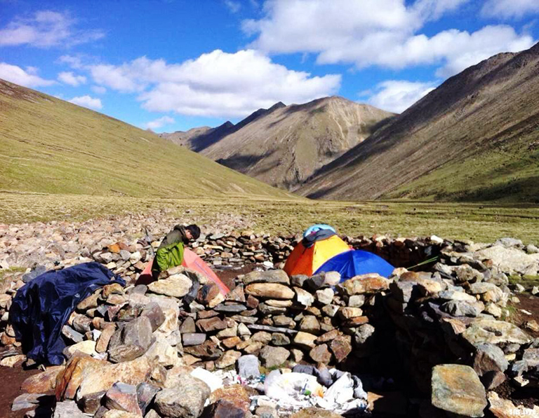 Hiking Tour from Ganden to Samye