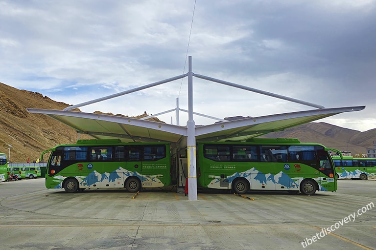 Transfer Bus in Everest Base Camp