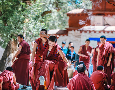 can you visit lhasa tibet