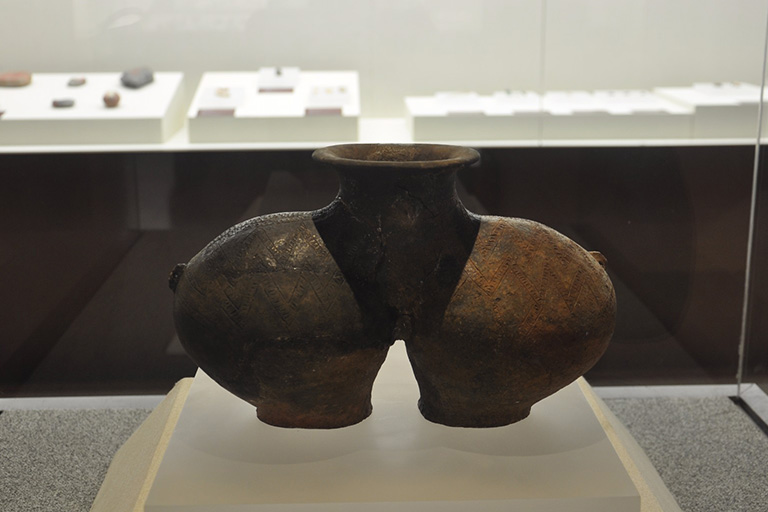 Symmetric Pottery Pot Tibet Museum