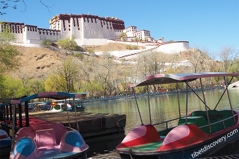 Zongjiao Lukang Park