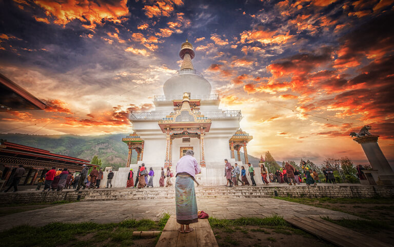 Pilgrimages make kora around Bhutan National Memorial Chorten