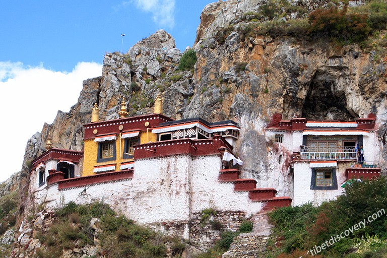 6 Days Lhasa Highlights with Breathtaking Lake Namtso & Holy Elephant Heaven Gate