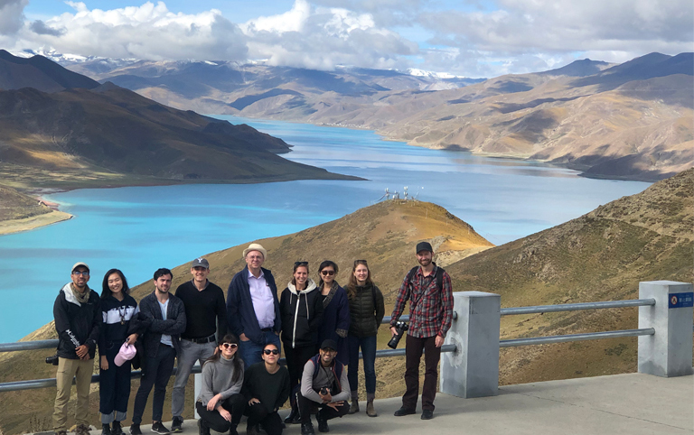 Our customers from Yale University visited Yamdrok Lake