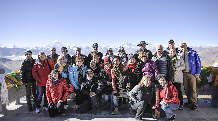 Awesome Plateau Scenery on Tibet Discovery's Group Tour to Mount Everest in Shigatse, Tibet