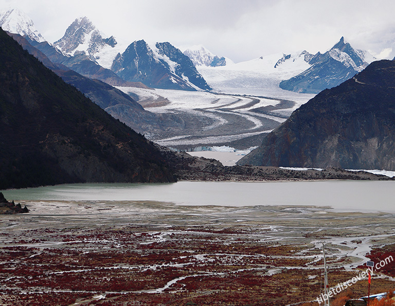 Laigu Glacier Field