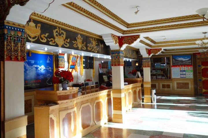Lobby of Everest Hotel