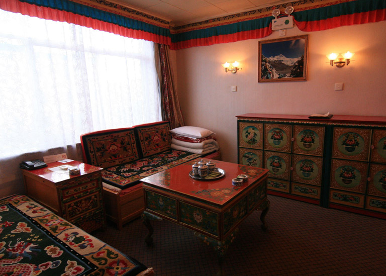 Rood Decoration in Gyantse Hotel