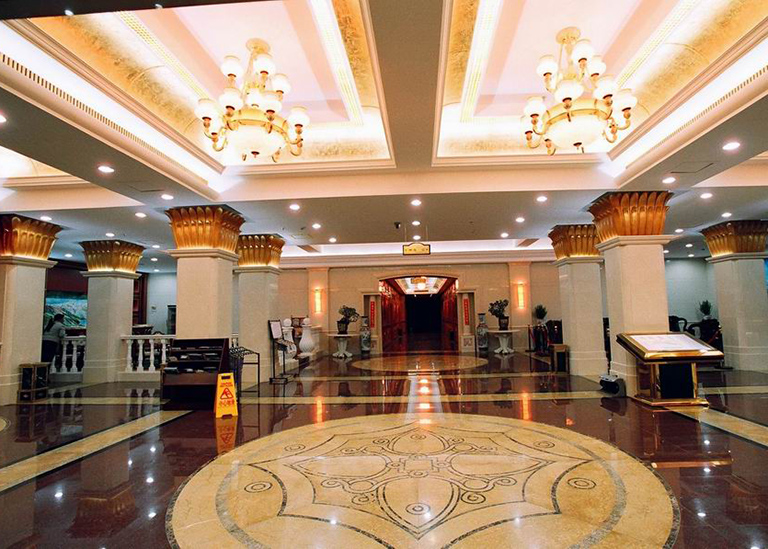 Lobby of Tsetang Hotel