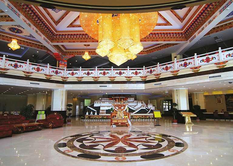 Yalong River Hotel Lobby