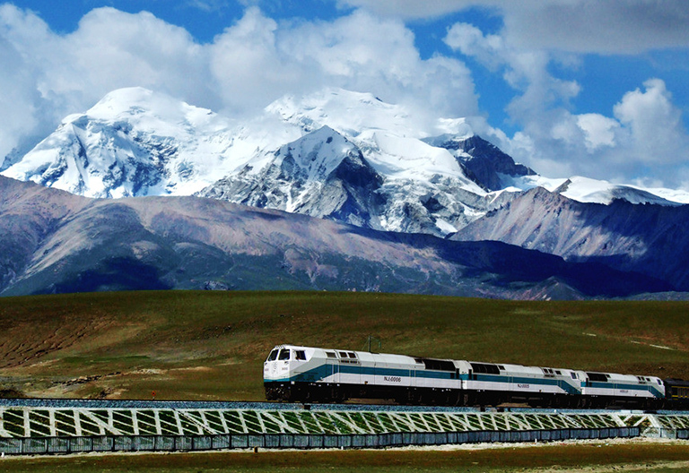 Chengdu Lhasa Train