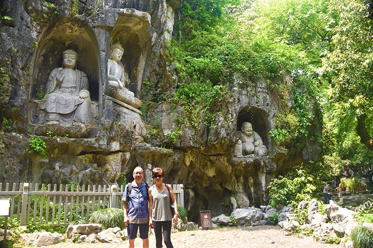 Our Guests visited Feilai Peak in Lingyin Temple
