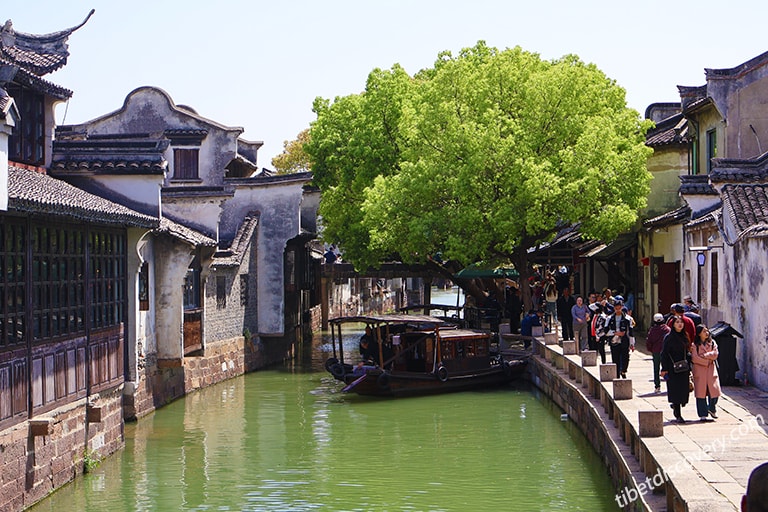 Wuzhen East Gate (Dongzha)