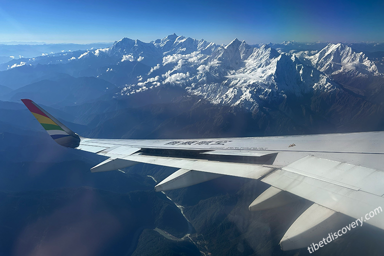 Flying from Chengdu to Nyingchi