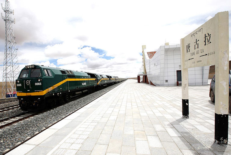 Tanggula Railway Station Qinghai Tibet Railway