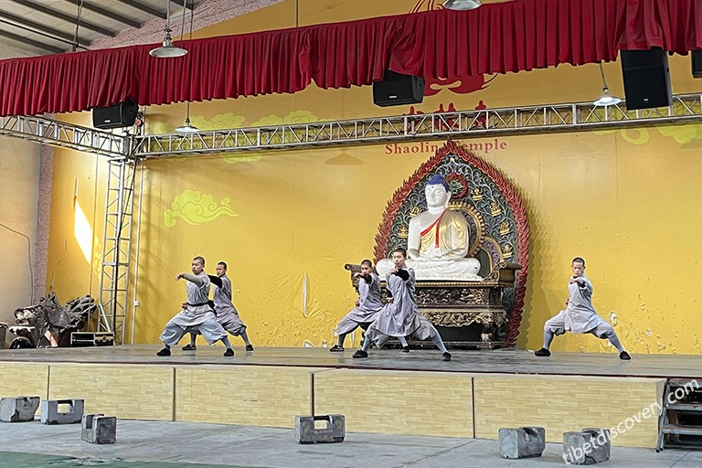 Shanghai Lhasa Train