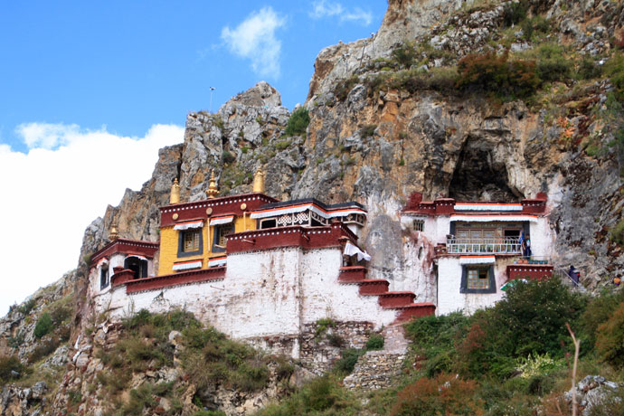 Beautiful Drak Yerpa Monastery, shared by Wim